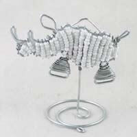 African Hut Beaded Place Card Holder Rhino White Colour (CASE OF 2 x 26g)